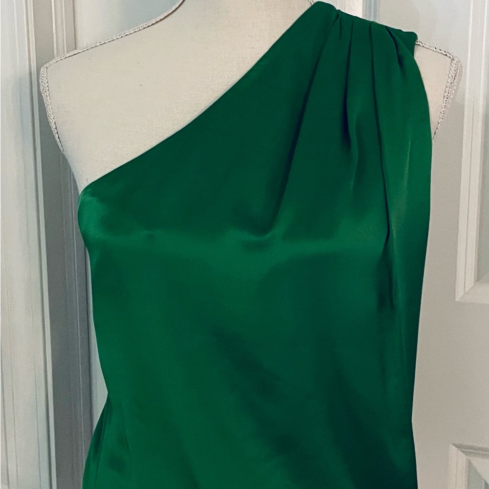 PORTS 1961 EMERALD GREEN SILK ONE SHOULDER TOP - SIZE 4 TAGS ON